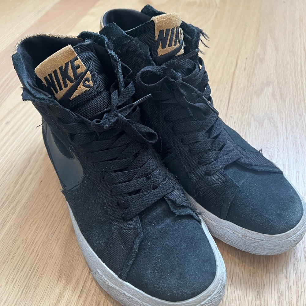 Nike SB Zoom Blazer Mid Sneakers